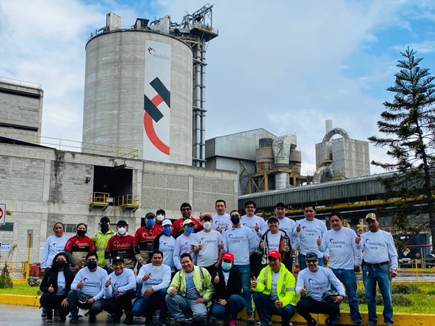 El 100% del personal de Planta Latacunga participa de las actividades de voluntariado